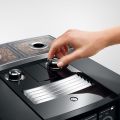 SoMe_J8-twin_det_Di-Bl_grinder-reg_1200x1200px_fr.jpg